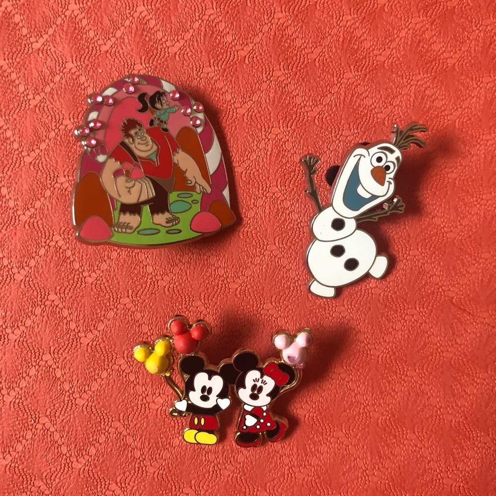 Disney Enamel Pins